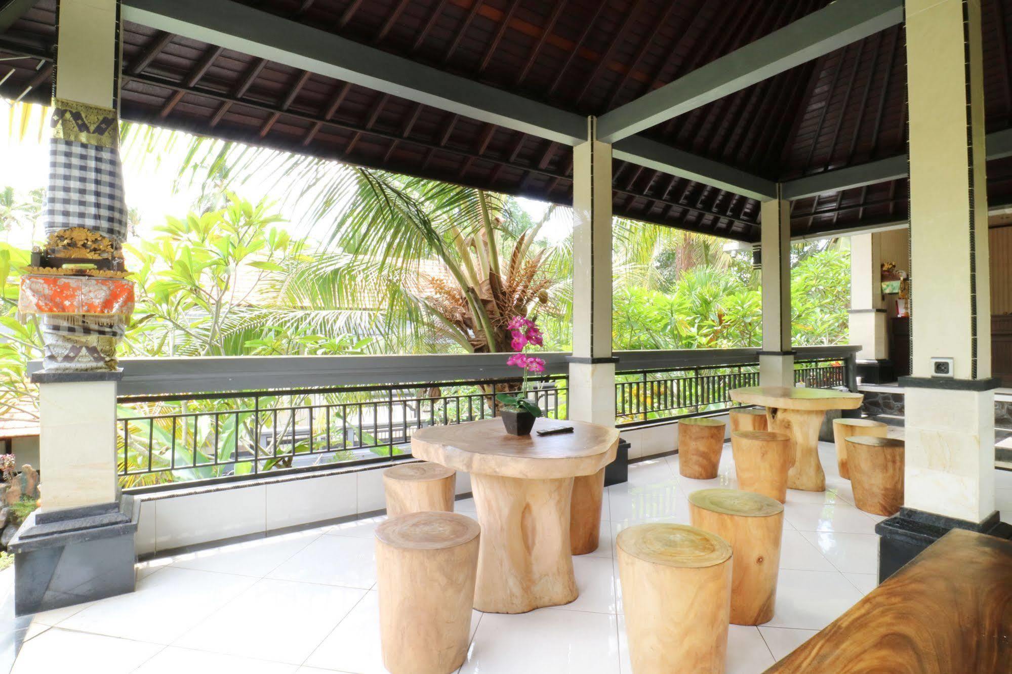 Oyo 91925 Ijo Eco Lodge Hotel Mengwi Bagian luar foto