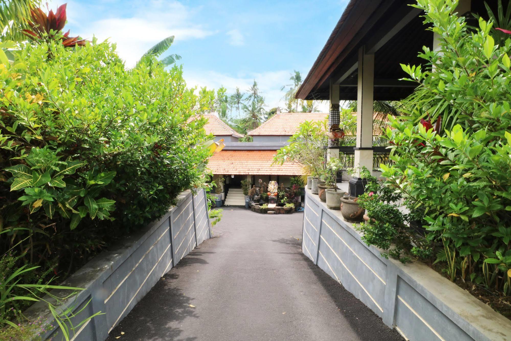 Oyo 91925 Ijo Eco Lodge Hotel Mengwi Bagian luar foto